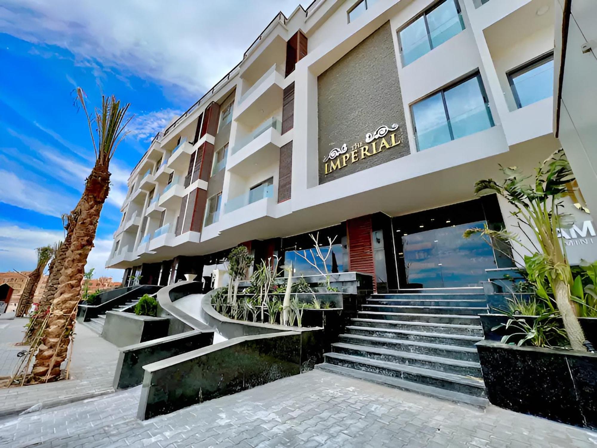 Sanctuary Sunlit Hurghada Haven With 4 Pools, Rooftop Sunsets & Gourmet Bites Steps Away Buitenkant foto