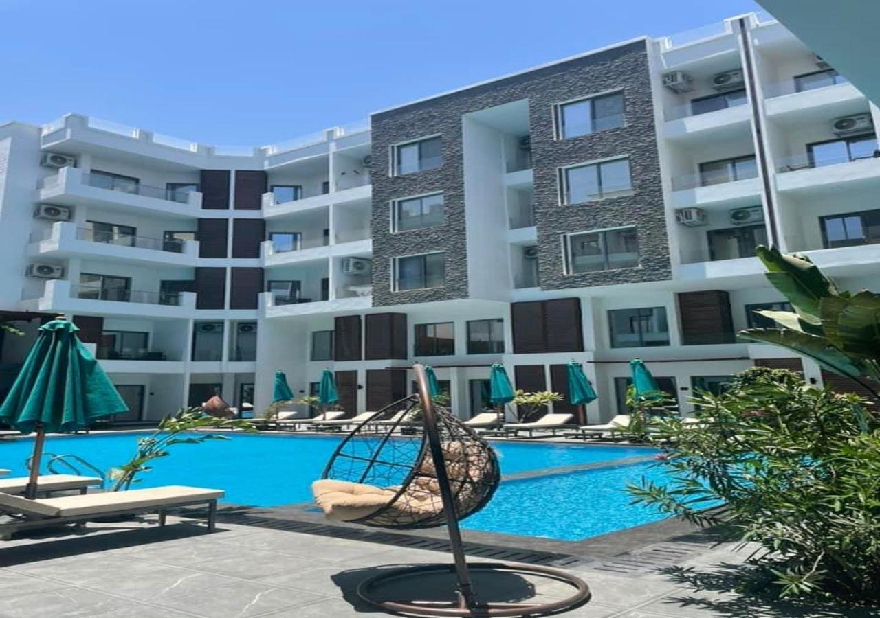 Sanctuary Sunlit Hurghada Haven With 4 Pools, Rooftop Sunsets & Gourmet Bites Steps Away Buitenkant foto
