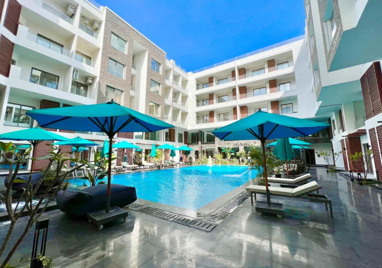 Sanctuary Sunlit Hurghada Haven With 4 Pools, Rooftop Sunsets & Gourmet Bites Steps Away Buitenkant foto