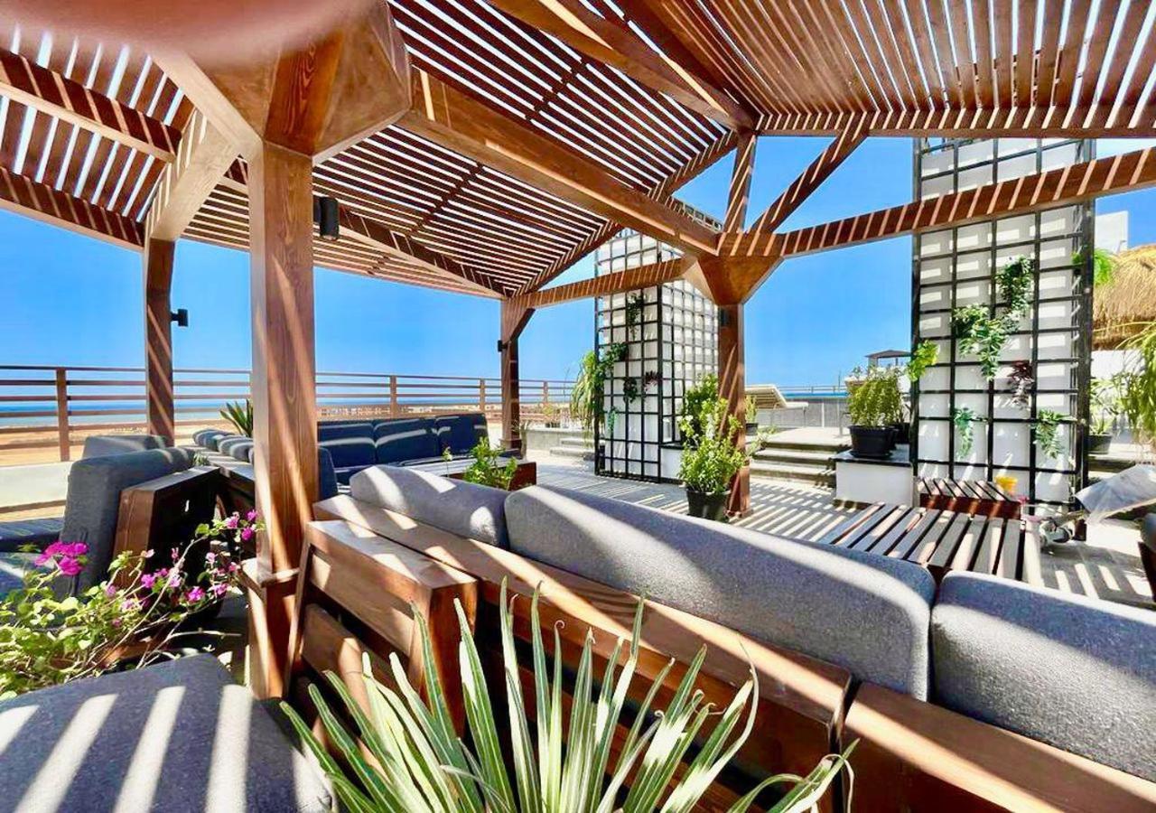 Sanctuary Sunlit Hurghada Haven With 4 Pools, Rooftop Sunsets & Gourmet Bites Steps Away Buitenkant foto