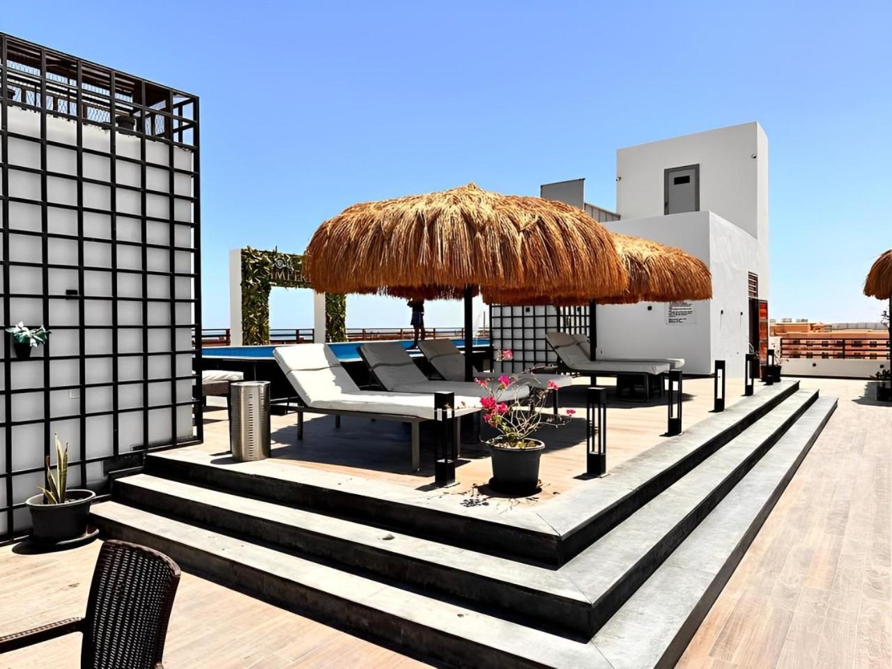 Sanctuary Sunlit Hurghada Haven With 4 Pools, Rooftop Sunsets & Gourmet Bites Steps Away Buitenkant foto